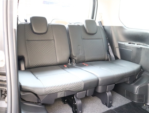 日産 セレナ １．２ Ｅ－ＰＯＷＥＲ ハイウェイスター Ｖ R3年 (関東) 99