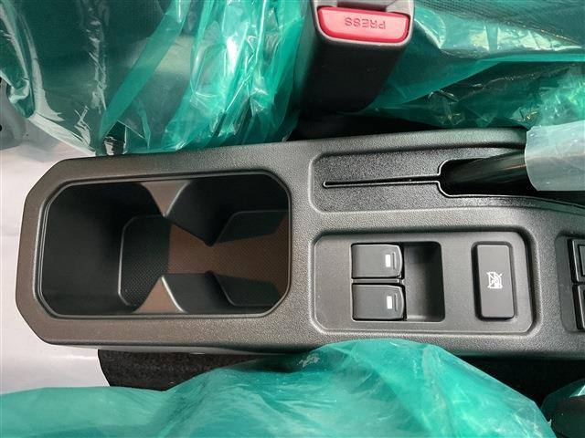 スズキ ジムニー　ノマド １．５ ＦＣ ４ＷＤ R8年 () 99