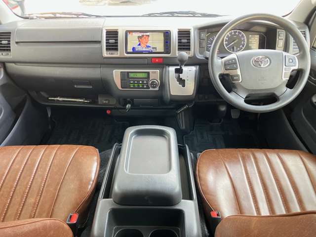 トヨタ ハイエースバン ２．８ スーパーＧＬ ロング ディーゼルターボ ４ＷＤ R4年 (東海) 99