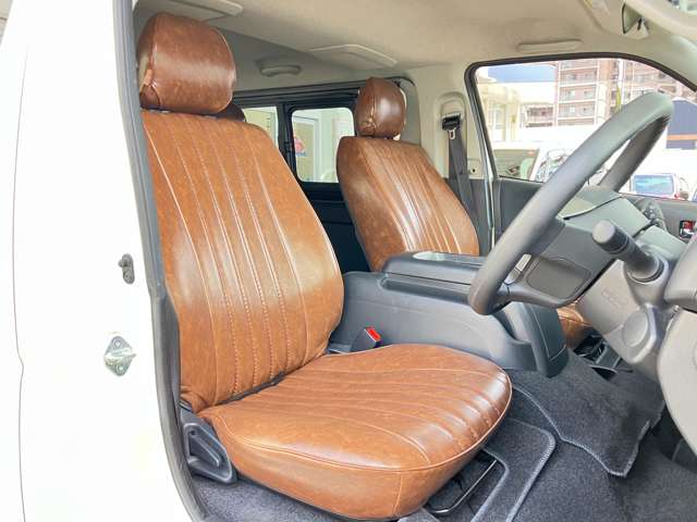 トヨタ ハイエースバン ２．８ スーパーＧＬ ロング ディーゼルターボ ４ＷＤ R4年 (東海) 99