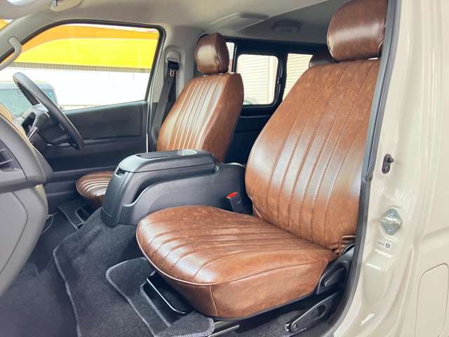 トヨタ ハイエースバン ２．８ スーパーＧＬ ロング ディーゼルターボ ４ＷＤ R4年 (東海) 99