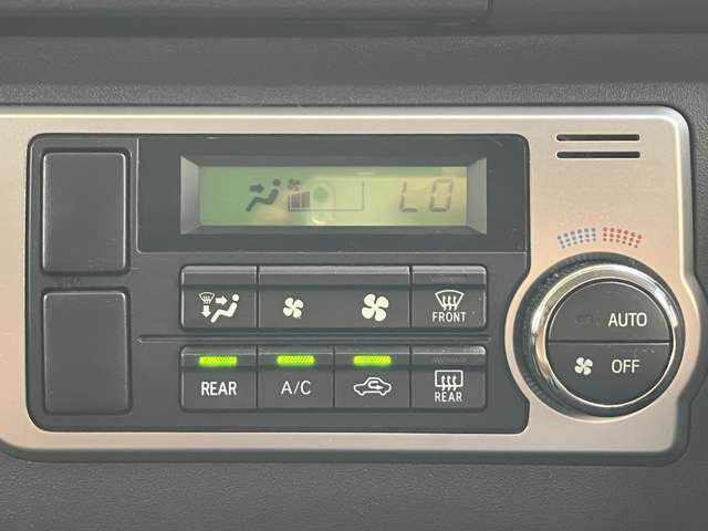 トヨタ ハイエースバン ２．８ スーパーＧＬ ロング ディーゼルターボ ４ＷＤ R4年 (東海) 99