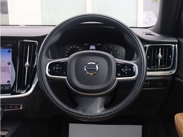 ボルボ Ｓ６０ Ｔ５　インスクリプション R1年 () 99