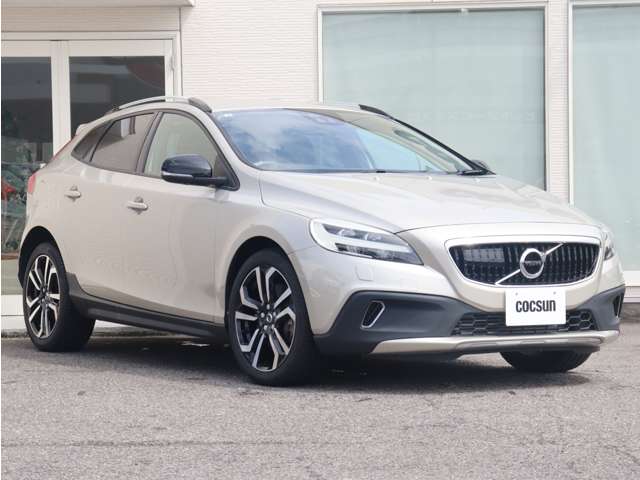 ボルボ Ｖ４０クロスカントリー Ｄ４ キネティック ディーゼルターボ H29年 (東海) 99