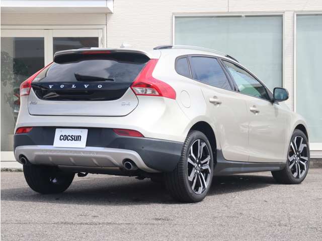 ボルボ Ｖ４０クロスカントリー Ｄ４ キネティック ディーゼルターボ H29年 (東海) 99