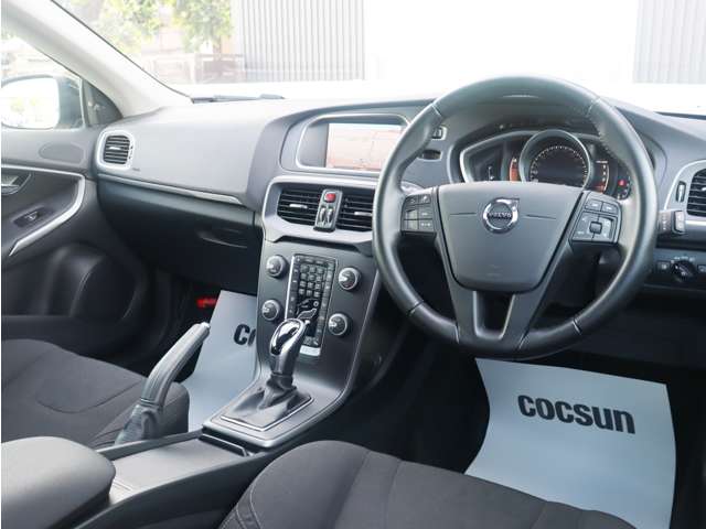 ボルボ Ｖ４０クロスカントリー Ｄ４ キネティック ディーゼルターボ H29年 (東海) 99