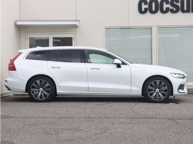ボルボ Ｖ６０ Ｂ５　インスクリプション R3年 (東海) 99
