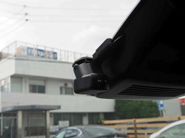 日産 ノート １．２ ＡＵＴＥＣＨ ＦＯＵＲ ４ＷＤ R3年 (東海) 99