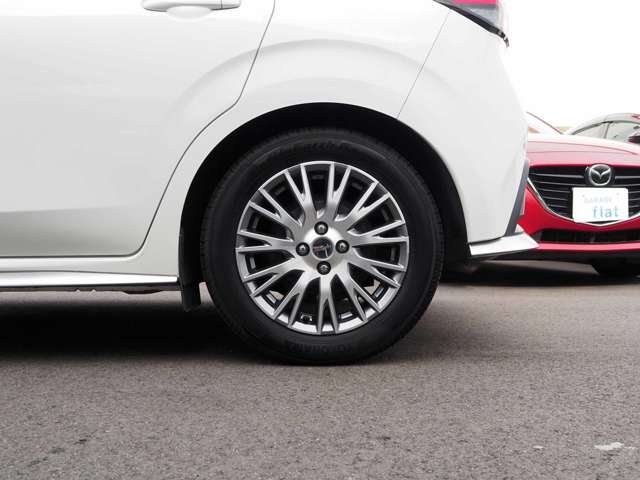 日産 ノート １．２ ＡＵＴＥＣＨ ＦＯＵＲ ４ＷＤ R3年 (東海) 99