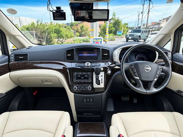 日産 エルグランド ３．５ ＶＩＰ パワーシートパッケージ ４ＷＤ R2年 (東海) 99