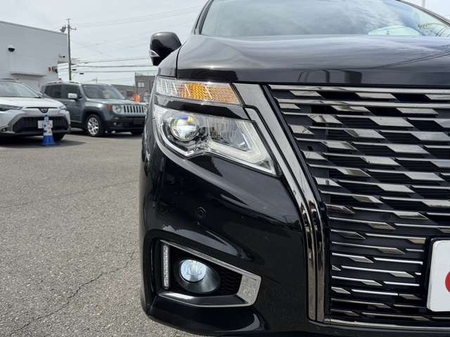 日産 エルグランド ３．５ ＶＩＰ パワーシートパッケージ ４ＷＤ R2年 (東海) 99