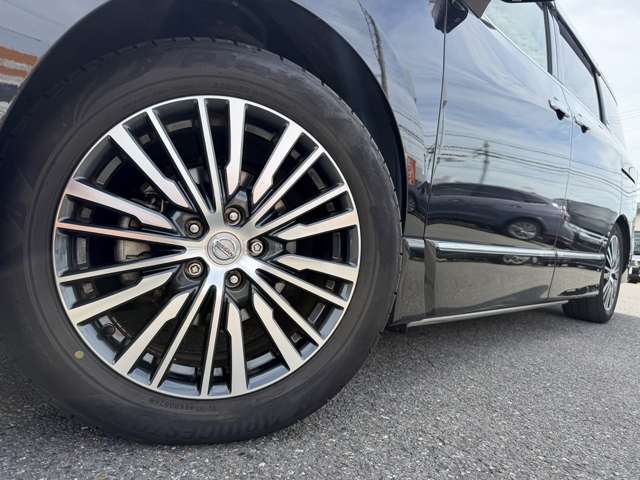 日産 エルグランド ３．５ ＶＩＰ パワーシートパッケージ ４ＷＤ R2年 (東海) 99