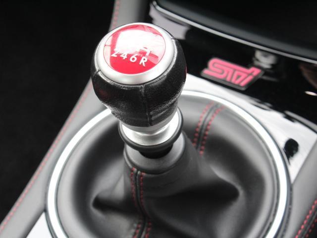 スバル ＷＲＸ　ＳＴＩ ＳＴＩ ２．０ ４ＷＤ R2年 () 99