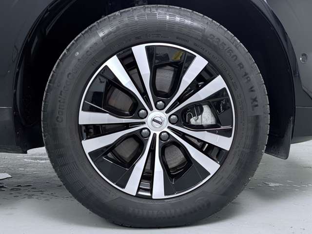 ボルボ ＸＣ６０ リチャージ プラス Ｔ６ ＡＷＤ プラグイン ハイブリッド ４ＷＤ R4年 (関東) 99
