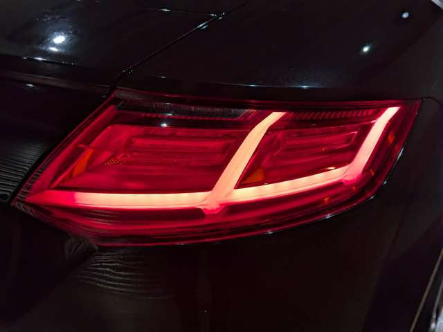 アウディ ＴＴ クーペ ２．０ ＴＦＳＩ クワトロ Ｓラインパッケージ ４ＷＤ H27年 (関東) 99