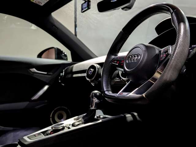 アウディ ＴＴ クーペ ２．０ ＴＦＳＩ クワトロ Ｓラインパッケージ ４ＷＤ H27年 (関東) 99
