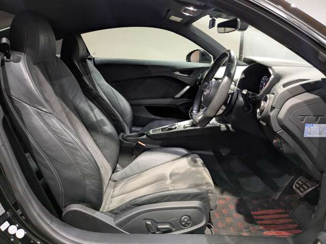 アウディ ＴＴ クーペ ２．０ ＴＦＳＩ クワトロ Ｓラインパッケージ ４ＷＤ H27年 (関東) 99