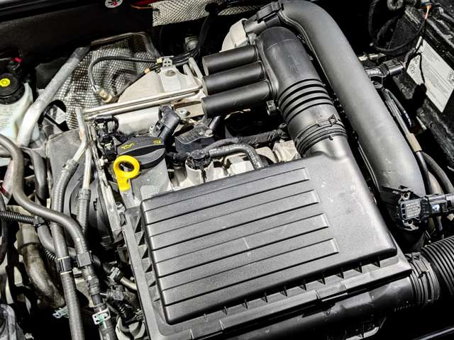 フォルクスワーゲン ザ　ビートル Ｒライン　マイスター R1年 (関東) 99