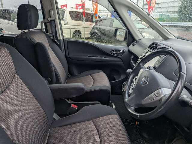 日産 セレナ ２．０ ハイウェイスター Ｖセレクション＋ＳＡＦＥＴＹＩＩ Ｓ－ＨＹＢＲＩＤ H27年 (関東) 99