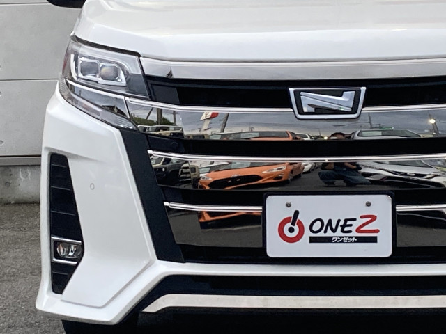 トヨタ ノア ２．０ ＳＩ ＷＸＢＩＩ R2年 () 99