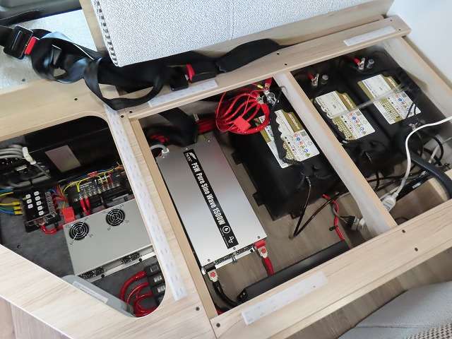 トヨタ カムロード キャンピングカー R8年 () 99