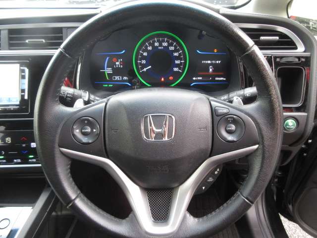 ホンダ シャトル １．５ ハイブリッド Ｚ H27年 () 99