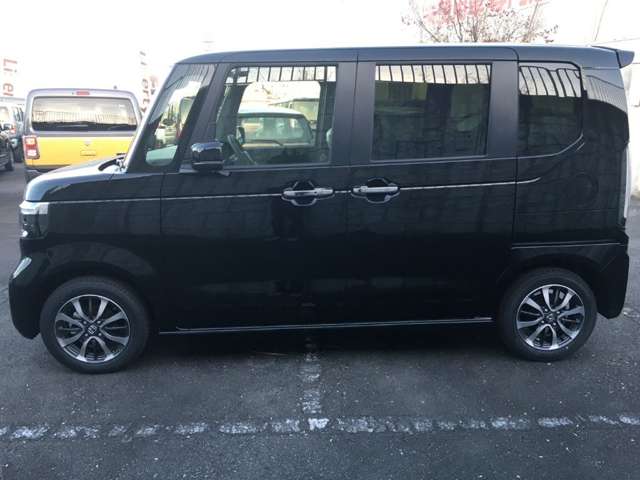 ホンダ Ｎ　ＢＯＸ カスタム ６６０ R7年 (近畿) 99