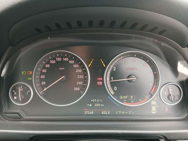 ＢＭＷ ５シリーズ ５２３ｉ　ラグジュアリー H28年 () 99