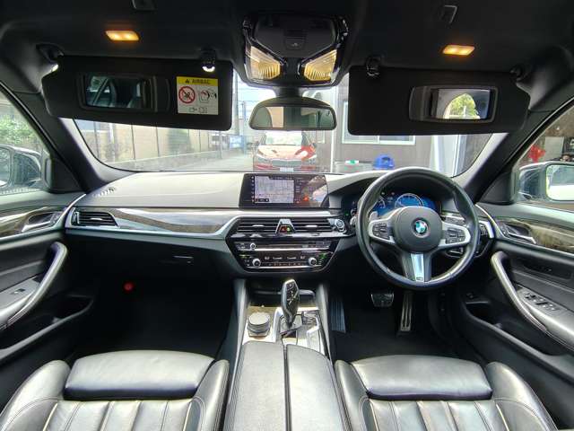 ＢＭＷ ５シリーズ ５２３ｉ　Ｍスポーツ H29年 (近畿) 99
