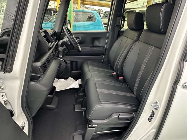 ホンダ Ｎ　ＢＯＸ カスタム ６６０ ターボ コーディネートスタイル ２トーン R8年 () 99