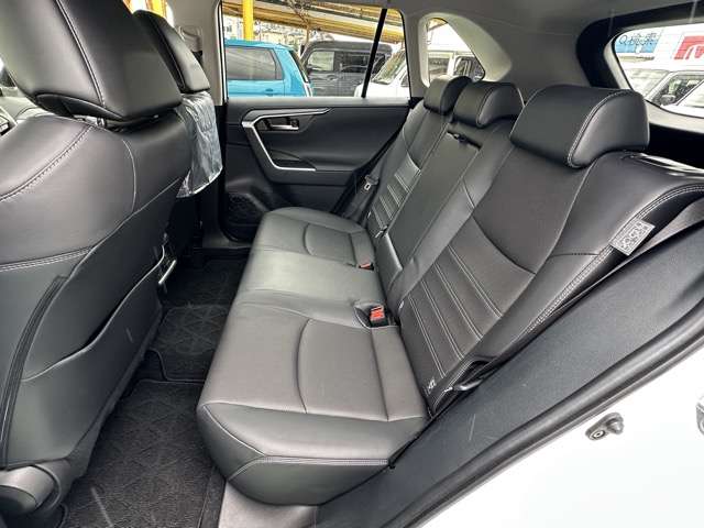 トヨタ ＲＡＶ４ ２．０ Ｇ Ｚパッケージ ４ＷＤ R6年 () 99