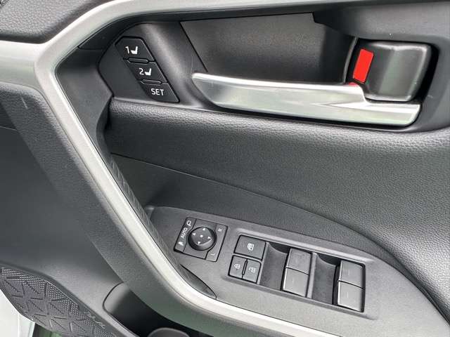 トヨタ ＲＡＶ４ ２．０ Ｇ Ｚパッケージ ４ＷＤ R6年 () 99