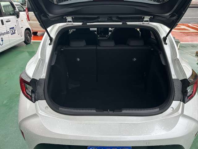 トヨタ カローラスポーツ ２．０ Ｇ R5年 () 99