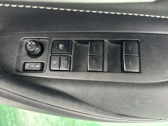 トヨタ カローラスポーツ ２．０ Ｇ R5年 () 99