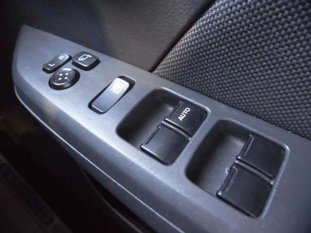 スズキ ワゴンＲ ６６０ ＦＸ H27年 (東海) 99