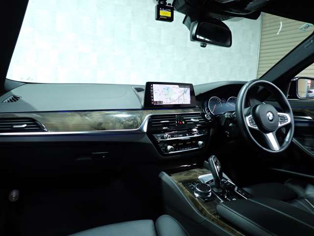 ＢＭＷ ５シリーズ ５２３ｉ　Ｍスポーツ H30年 (九州・沖縄) 99