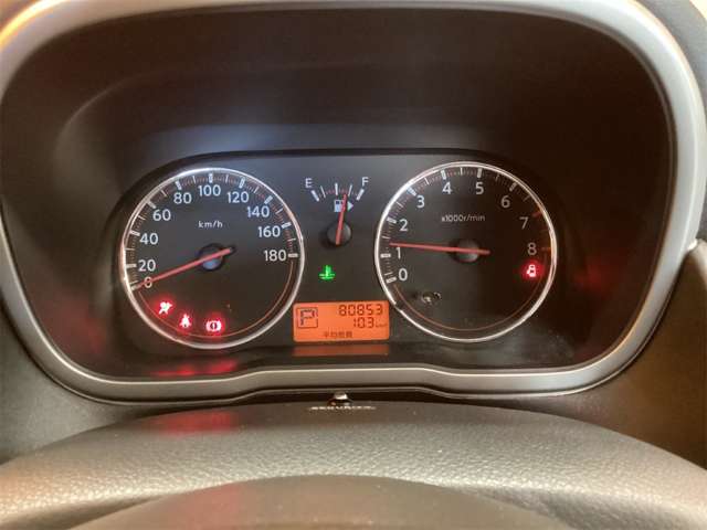 日産 ノート １．５ １５Ｘ H22年 (近畿) 99
