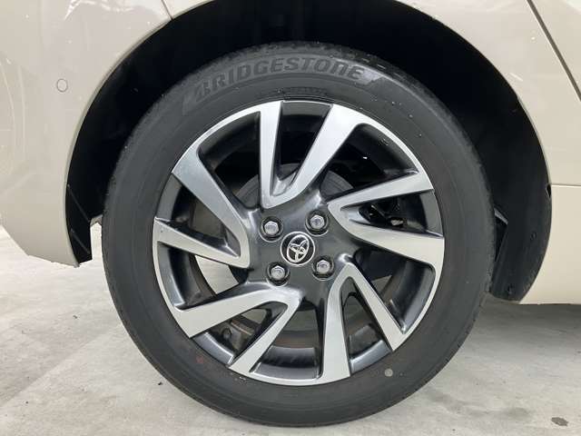 トヨタ アクア １．５ Ｚ R4年 (関東) 99