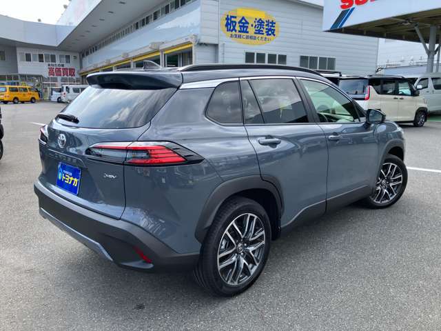 トヨタ カローラクロス　ハイブリッド １．８ ハイブリッド Ｚ Ｅ－ＦＯＵＲ ４ＷＤ R8年 (関東) 99