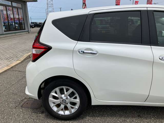 日産 ノート １．２ Ｅ－ＰＯＷＥＲ Ｘ R1年 (甲信越・北陸) 99