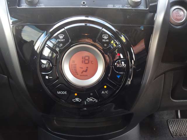 日産 ノート １．２ Ｘ ＦＯＵＲ ４ＷＤ H26年 (東北) 99