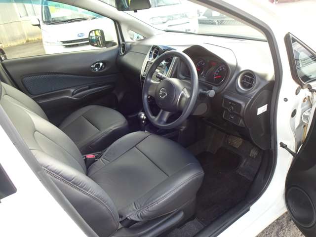 日産 ノート １．２ Ｘ ＦＯＵＲ ４ＷＤ H26年 (東北) 99