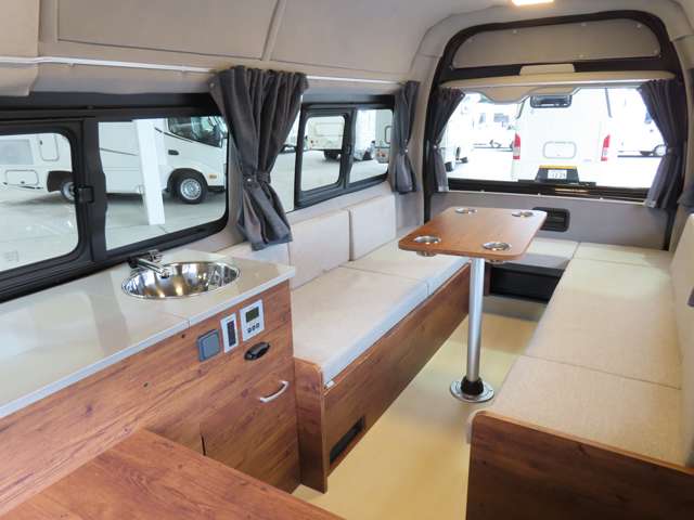 トヨタ ハイエースバン モビーディック R5年 (関東) 99