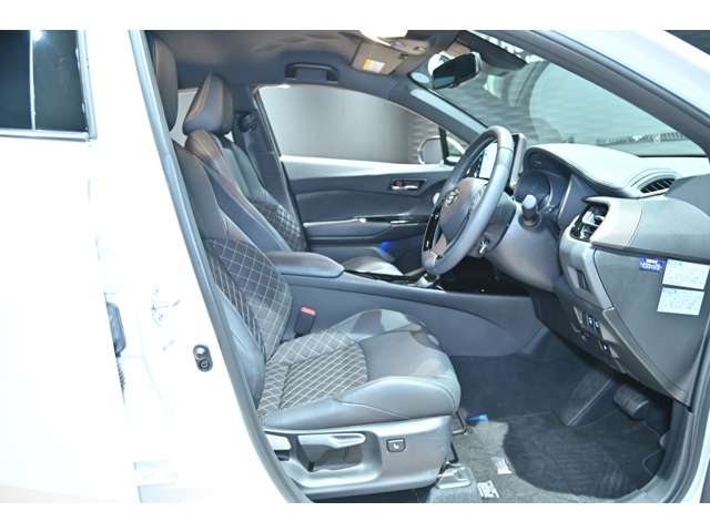 トヨタ Ｃ−ＨＲ ハイブリッド １．８ Ｇ モード ネロ セーフティ プラスＩＩＩ R5年 () 99