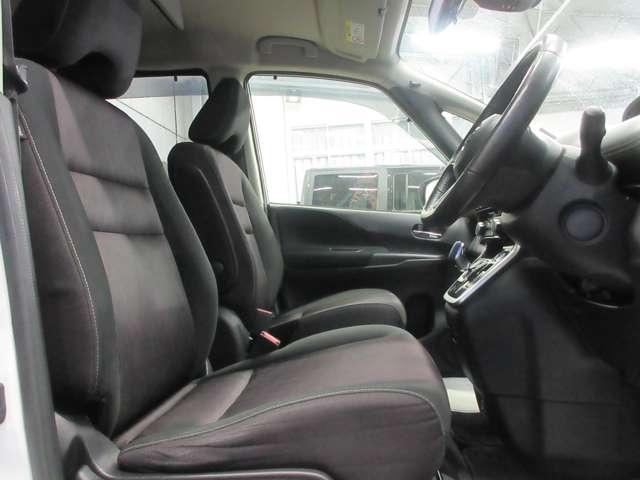 日産 セレナ １．２ Ｅ－ＰＯＷＥＲ ハイウェイスター Ｖ H30年 (関東) 99