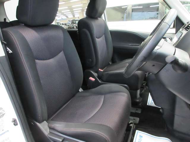 日産 セレナ ２．０ ハイウェイスター Ｖセレクション H24年 (関東) 99