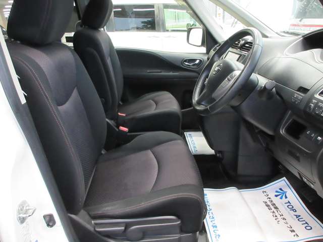 日産 セレナ ２．０ ハイウェイスター Ｖセレクション H24年 (関東) 99