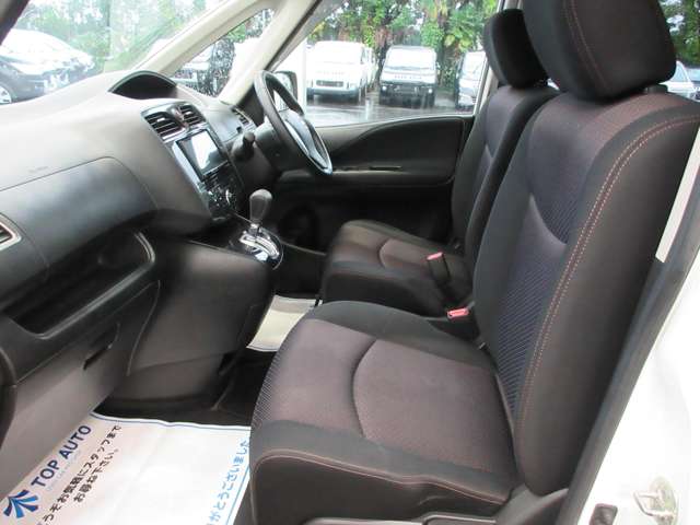 日産 セレナ ２．０ ハイウェイスター Ｖセレクション H24年 (関東) 99