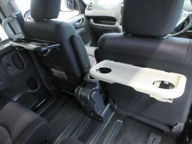 日産 セレナ ２．０ ハイウェイスター Ｖセレクション H24年 (関東) 99