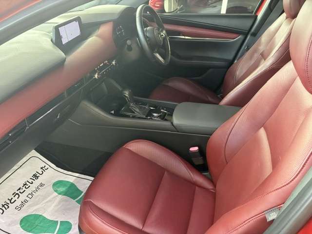 マツダ ＭＡＺＤＡ３　ファストバック ２．０ ２０Ｓ バーガンディ セレクション R1年 () 99